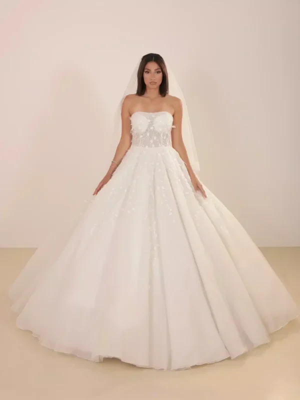 Aurelia - Bridal Rental Lebanon | The Four Vows